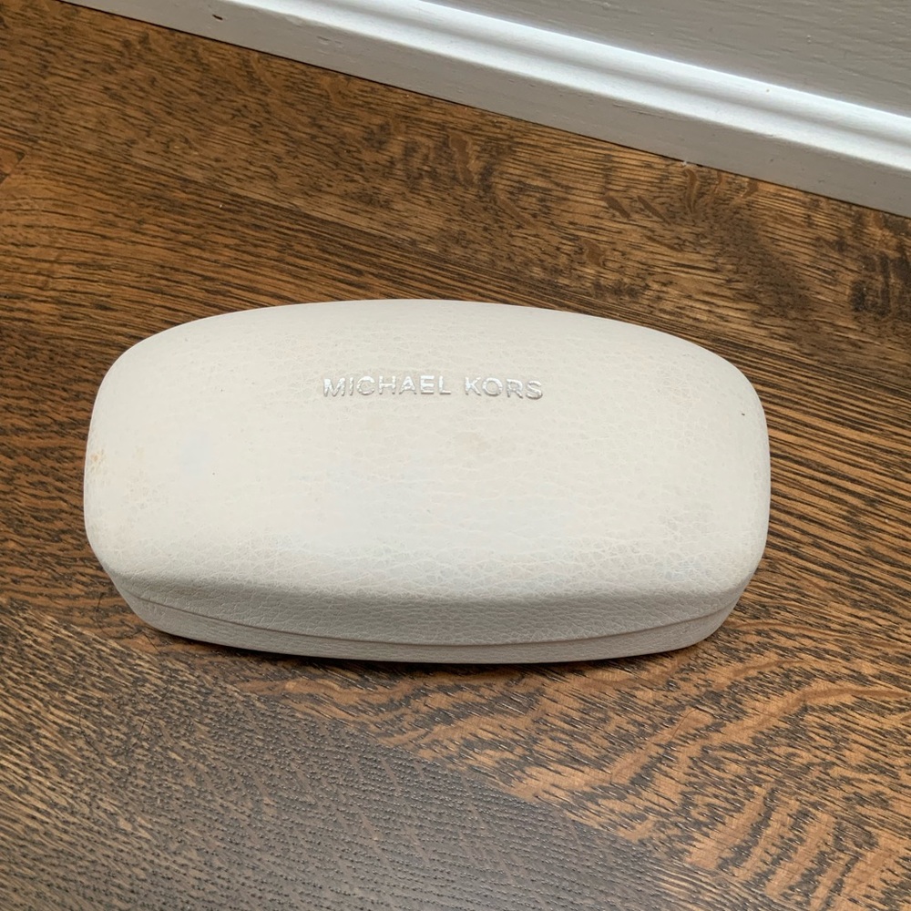 MICHAEL KORS Hardshell Glasses Sunglasses Protective Case White